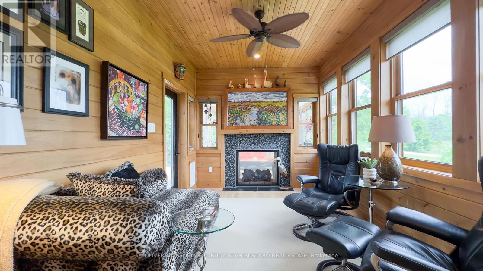 1 Creek Side Place, Lambton Shores, Ontario  N0M 1T0 - Photo 15 - X12196158