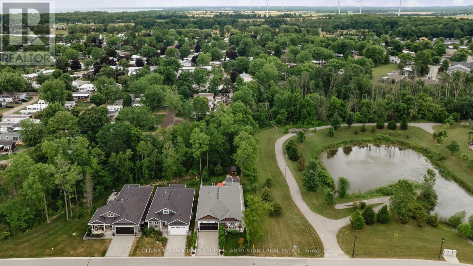 1 Creek Side Place, Lambton Shores, Ontario  N0M 1T0 - Photo 45 - X12196158