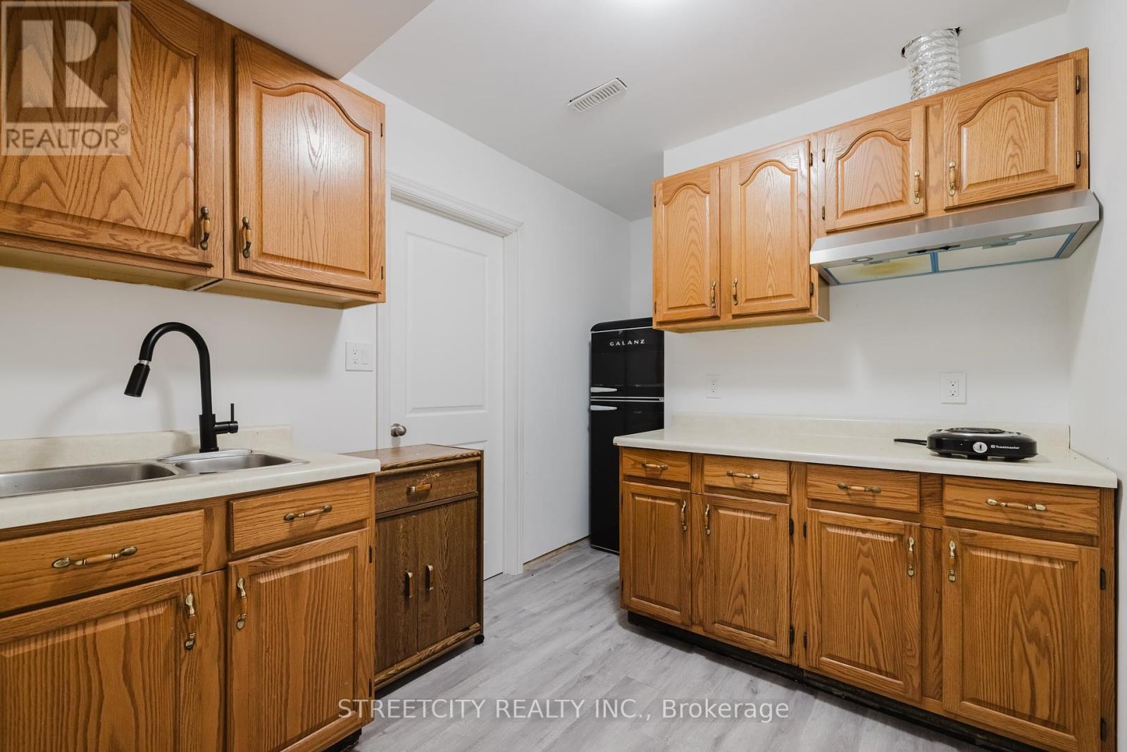 253 Wilson Avenue, Tillsonburg, Ontario  N4G 0H4 - Photo 41 - X12196255
