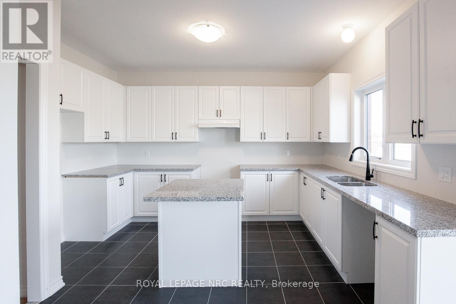 132 Palace Street, Thorold (Thorold Downtown), Ontario  L2V 3P4 - Photo 27 - X12140354