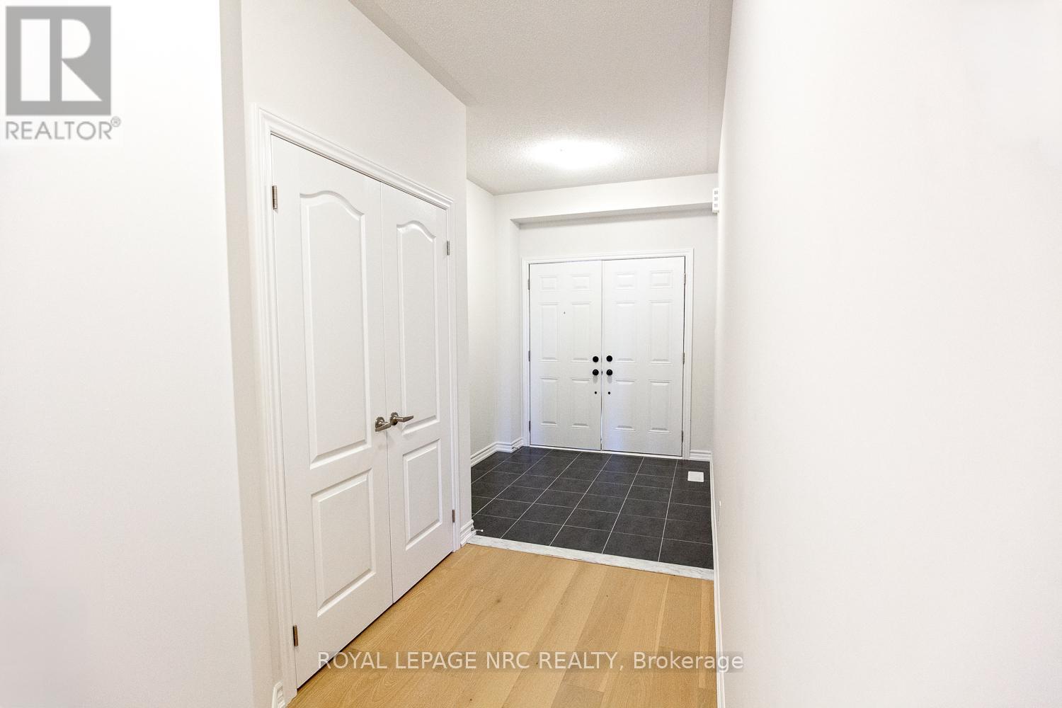 132 Palace Street, Thorold, Ontario  L2V 3P4 - Photo 10 - X12140354
