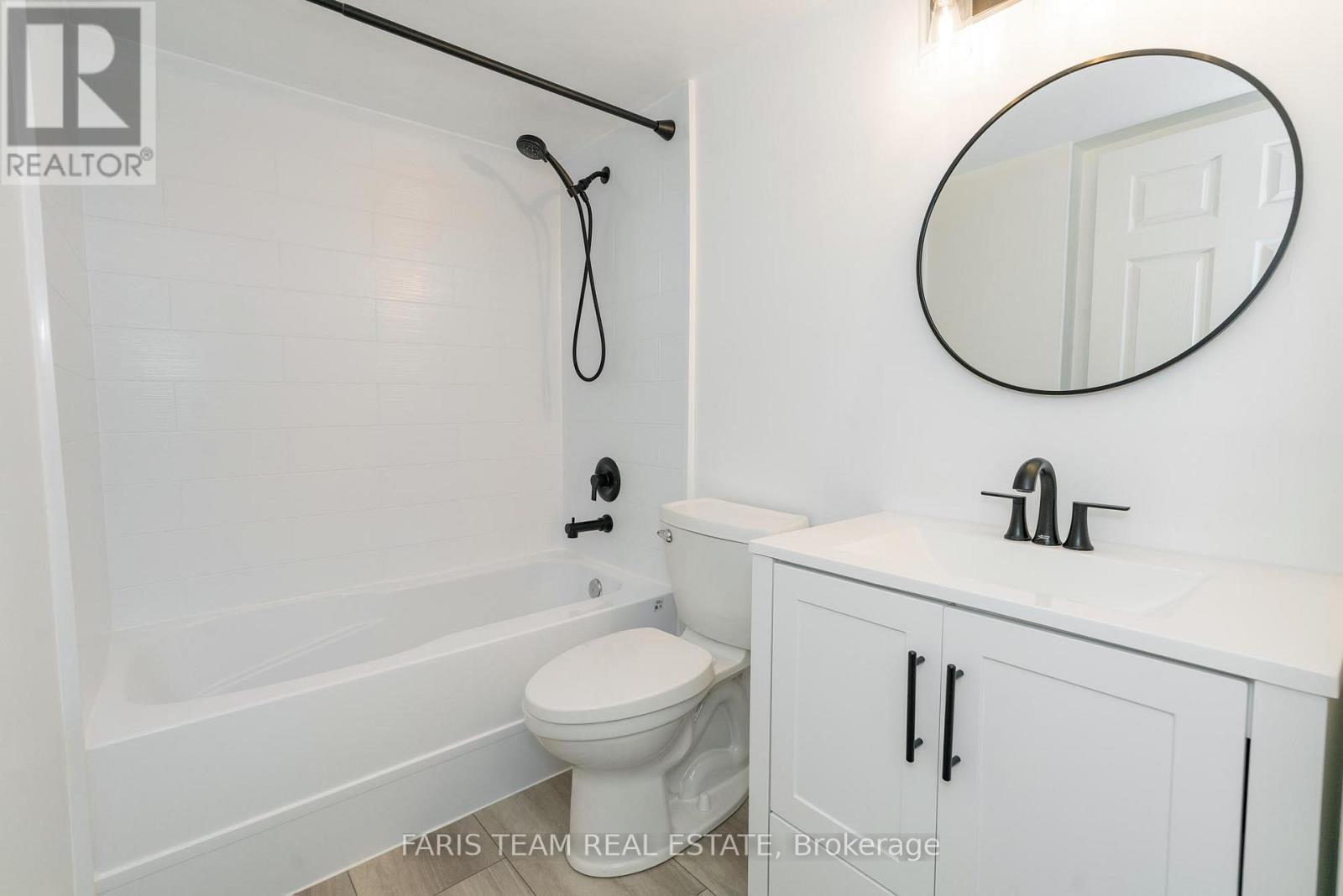 407 - 11 Oneida Crescent, Richmond Hill, Ontario  L4B 0A1 - Photo 21 - N12174240