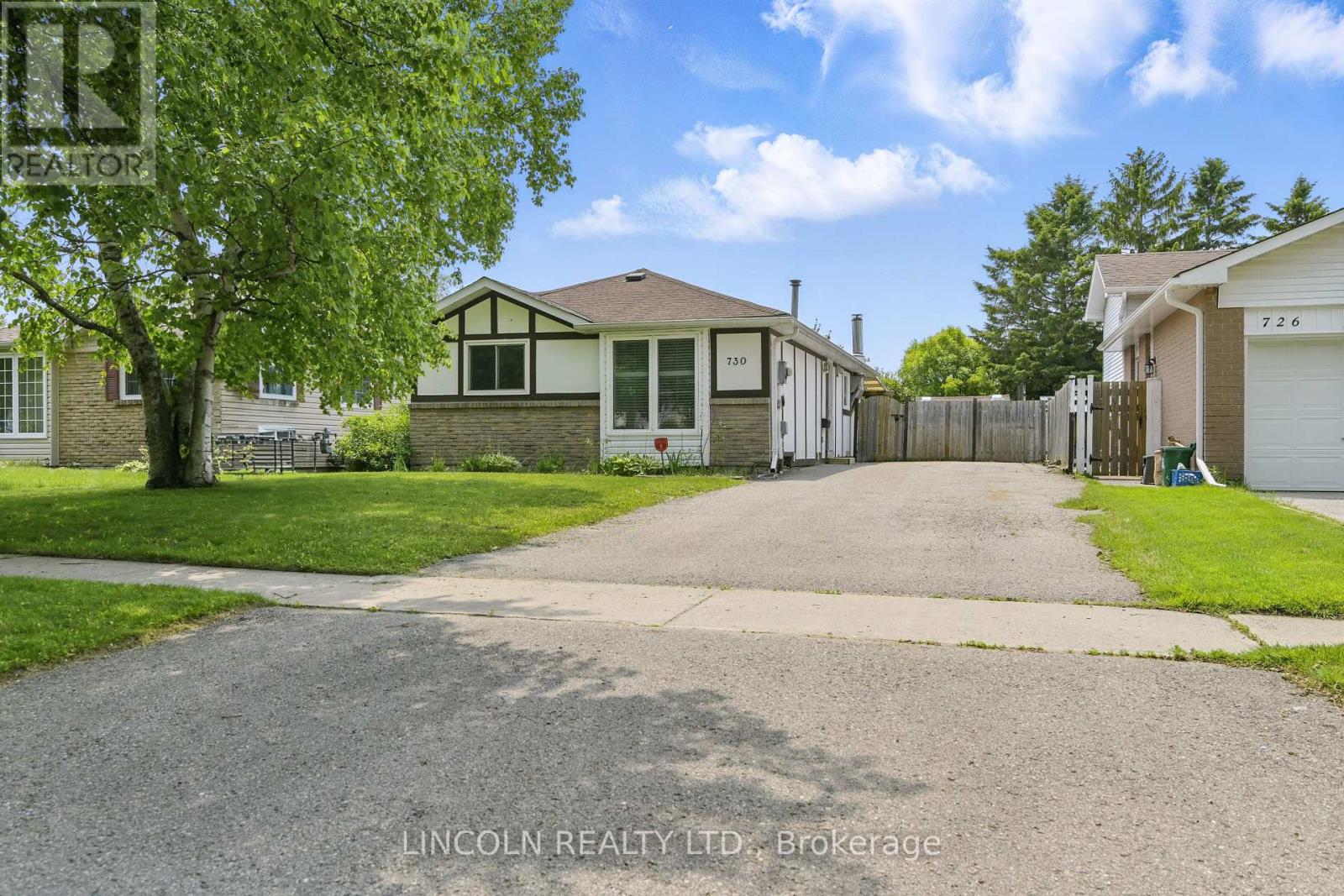 730 Downview Crescent, Oshawa, Ontario  L1H 7W3 - Photo 1 - E12196105