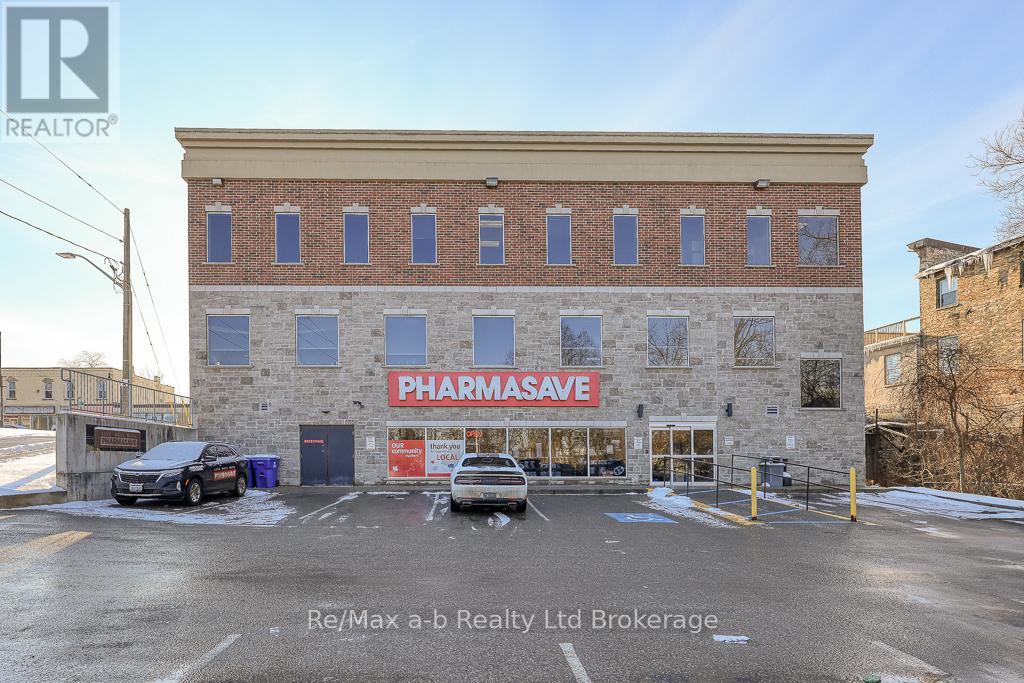 19 King Street E, Ingersoll, Ontario  N5C 1G3 - Photo 2 - X11931071
