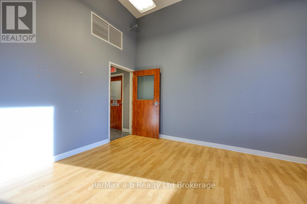 19 King Street E, Ingersoll, Ontario  N5C 1G3 - Photo 26 - X11931071