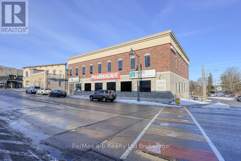 19 King Street E, Ingersoll, Ontario  N5C 1G3 - Photo 3 - X11931071