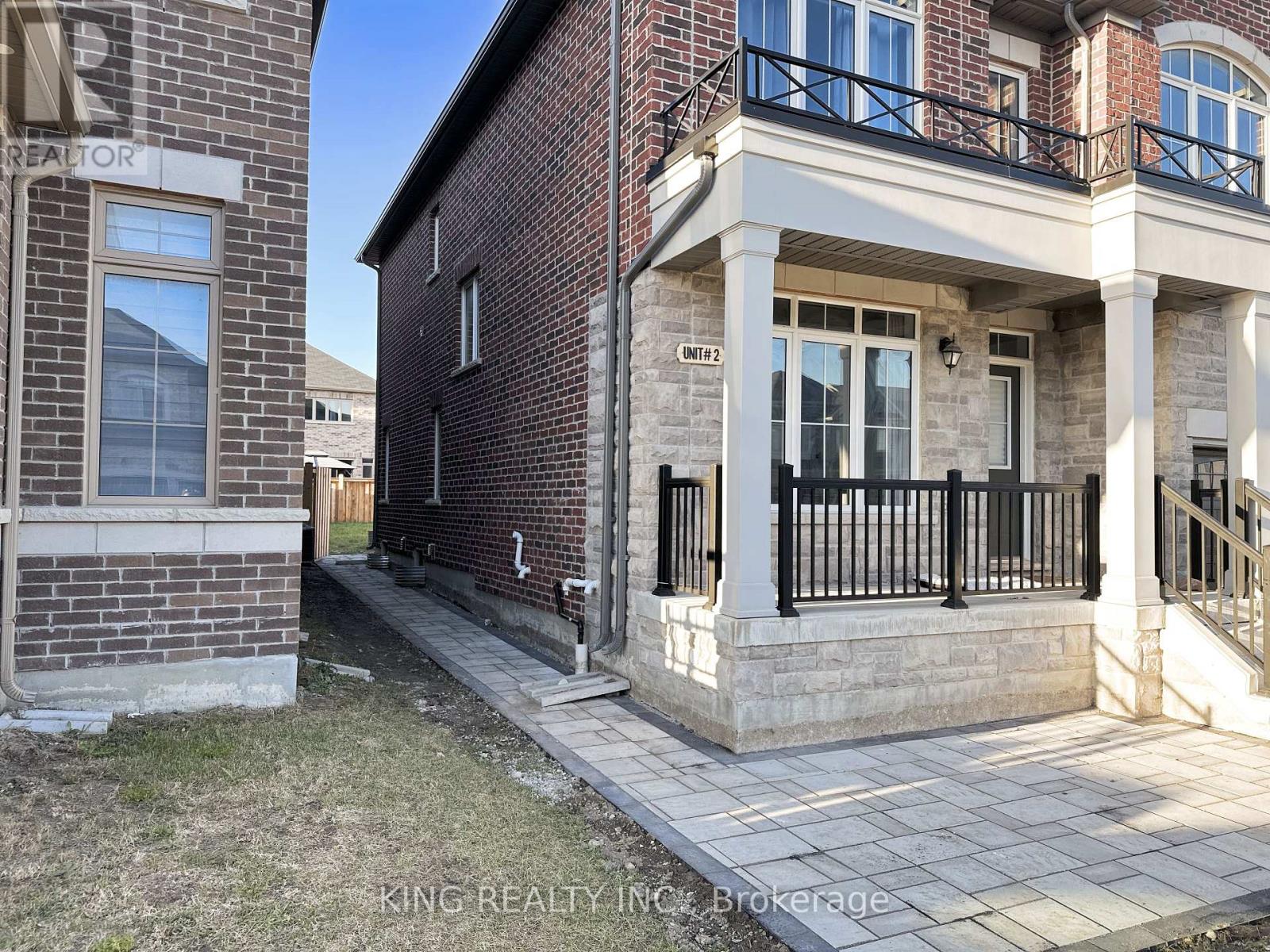 1012 Barton Way, Innisfil, Ontario  L9S 4R7 - Photo 2 - N12196112