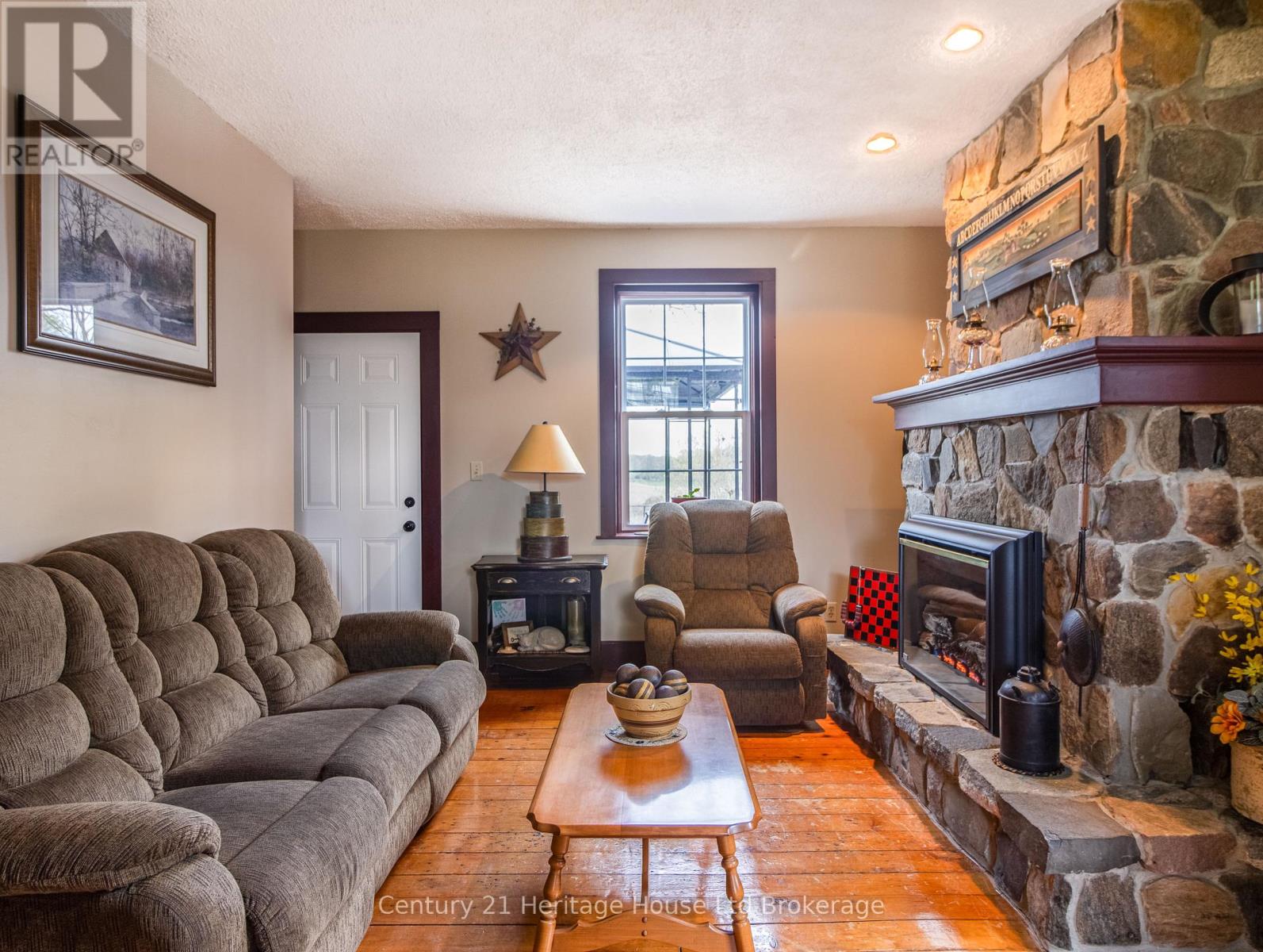 91 Albert Street E, Blandford-Blenheim, Ontario  N0J 1S0 - Photo 14 - X12196128