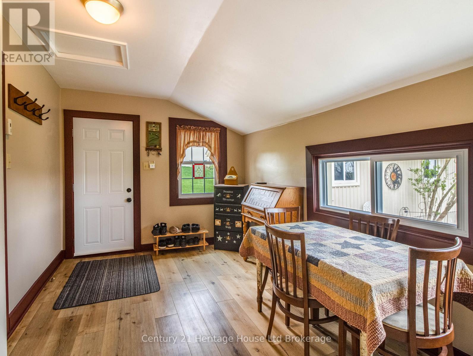 91 Albert Street E, Blandford-Blenheim, Ontario  N0J 1S0 - Photo 3 - X12196128