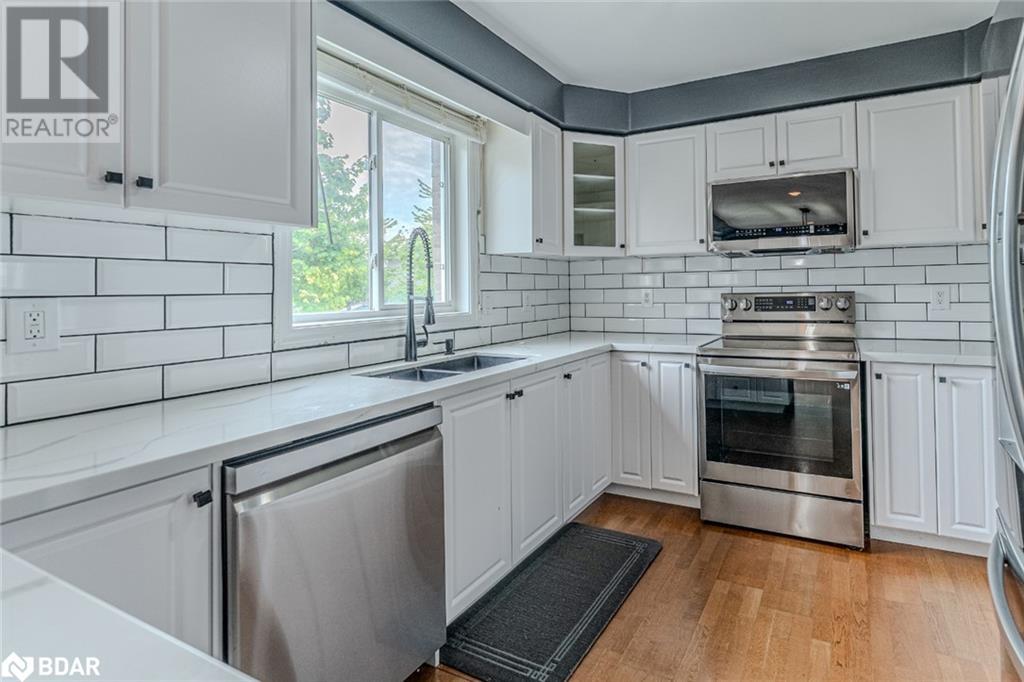 63 Wismer Avenue, Barrie, Ontario  L4N 9T9 - Photo 3 - 40736840
