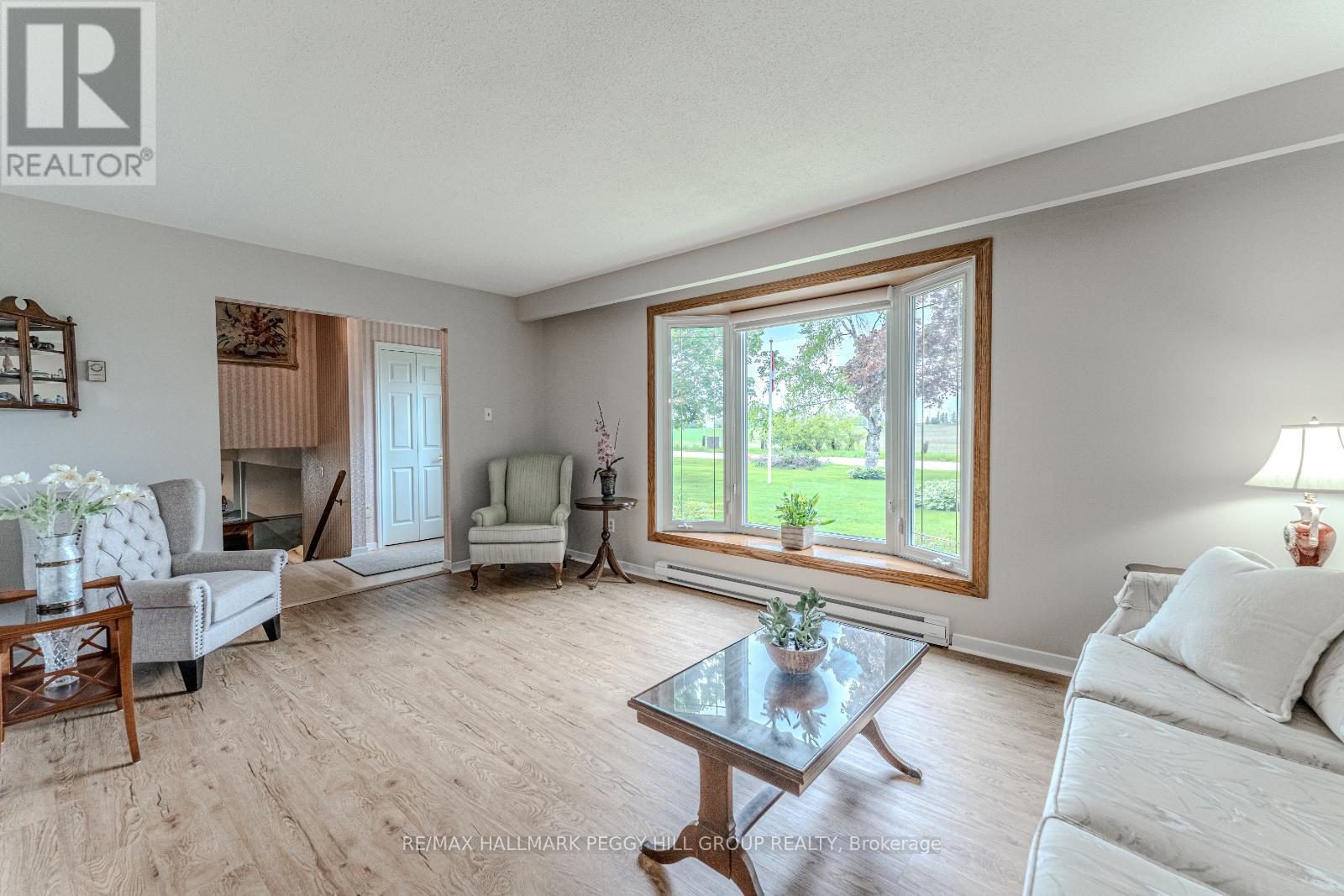 3384 Dobson Road, Springwater, Ontario  L9X 1T5 - Photo 9 - S12196063