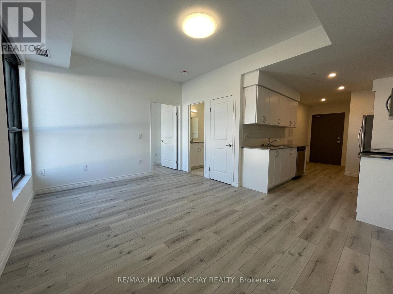 509 - 30 Hanmer Street W, Barrie, Ontario  L4N 0J8 - Photo 11 - S12196085
