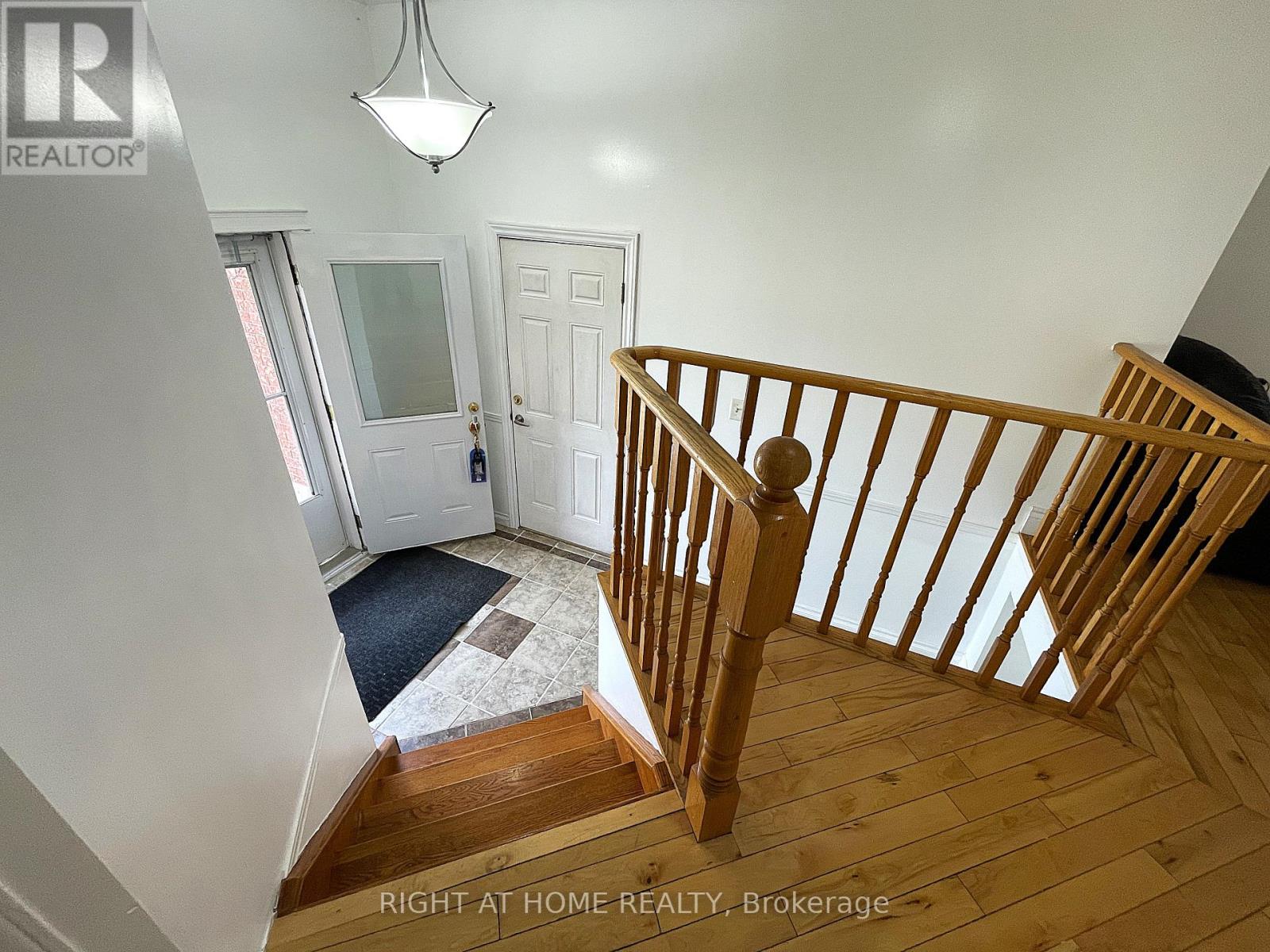 26 Weymouth Road, Barrie, Ontario  L4M 6R9 - Photo 19 - S12196110