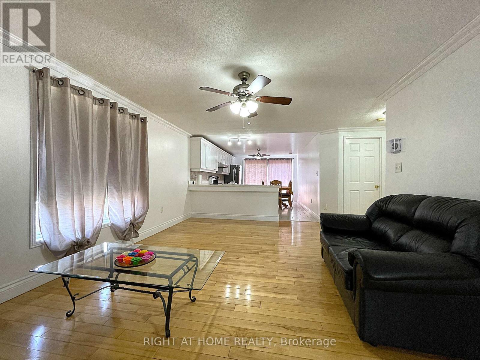 26 Weymouth Road, Barrie, Ontario  L4M 6R9 - Photo 22 - S12196110