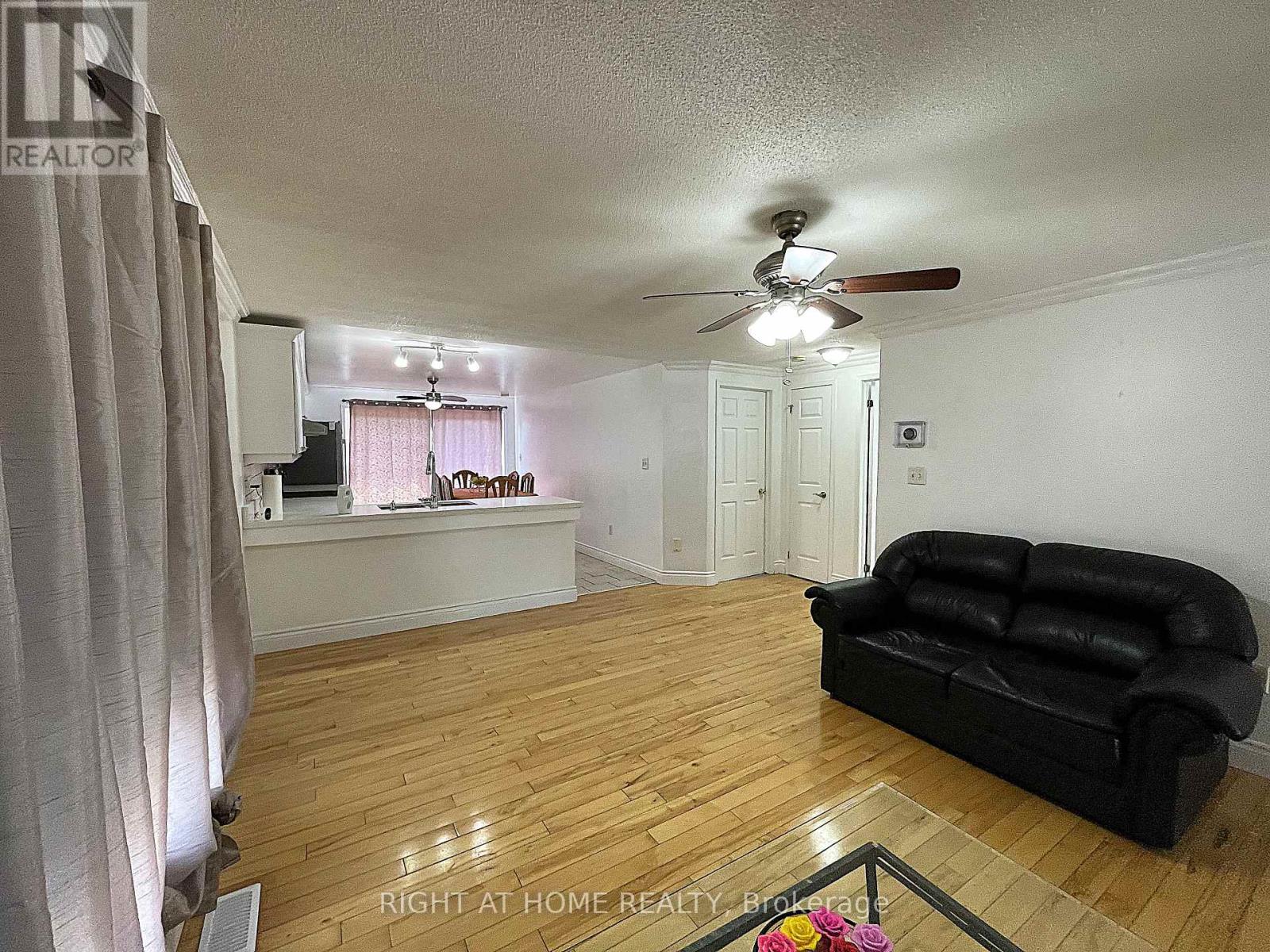 26 Weymouth Road, Barrie, Ontario  L4M 6R9 - Photo 24 - S12196110