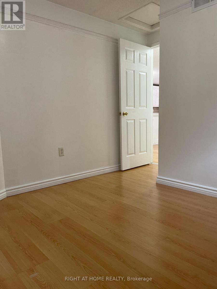26 Weymouth Road, Barrie, Ontario  L4M 6R9 - Photo 26 - S12196110