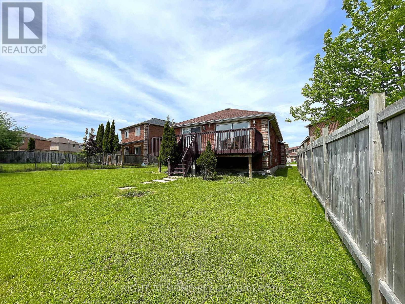 26 Weymouth Road, Barrie, Ontario  L4M 6R9 - Photo 43 - S12196110
