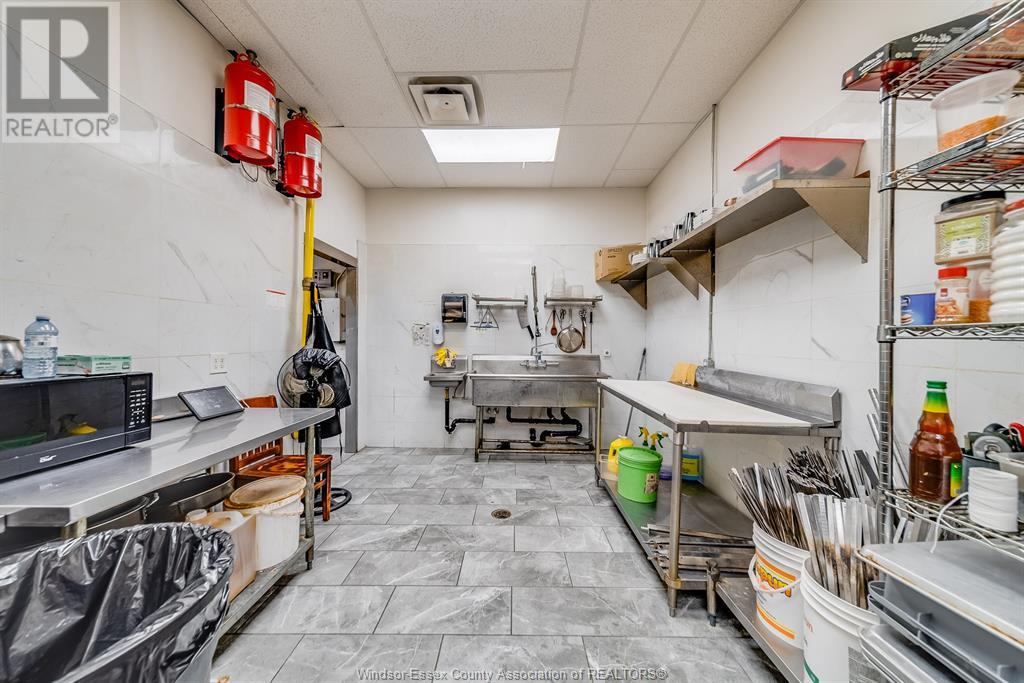 2814 Howard Avenue, Windsor, Ontario  N8X 3Y2 - Photo 30 - 25014154