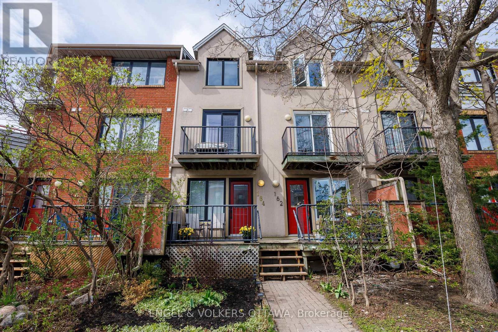 Property at 164 ROCHESTER STREET image 1