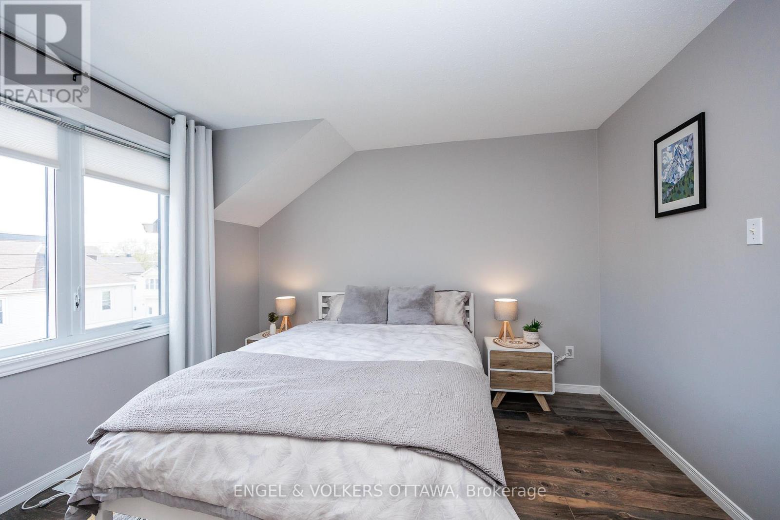 164 Rochester Street, Ottawa, Ontario  K1R 7M4 - Photo 24 - X12196136