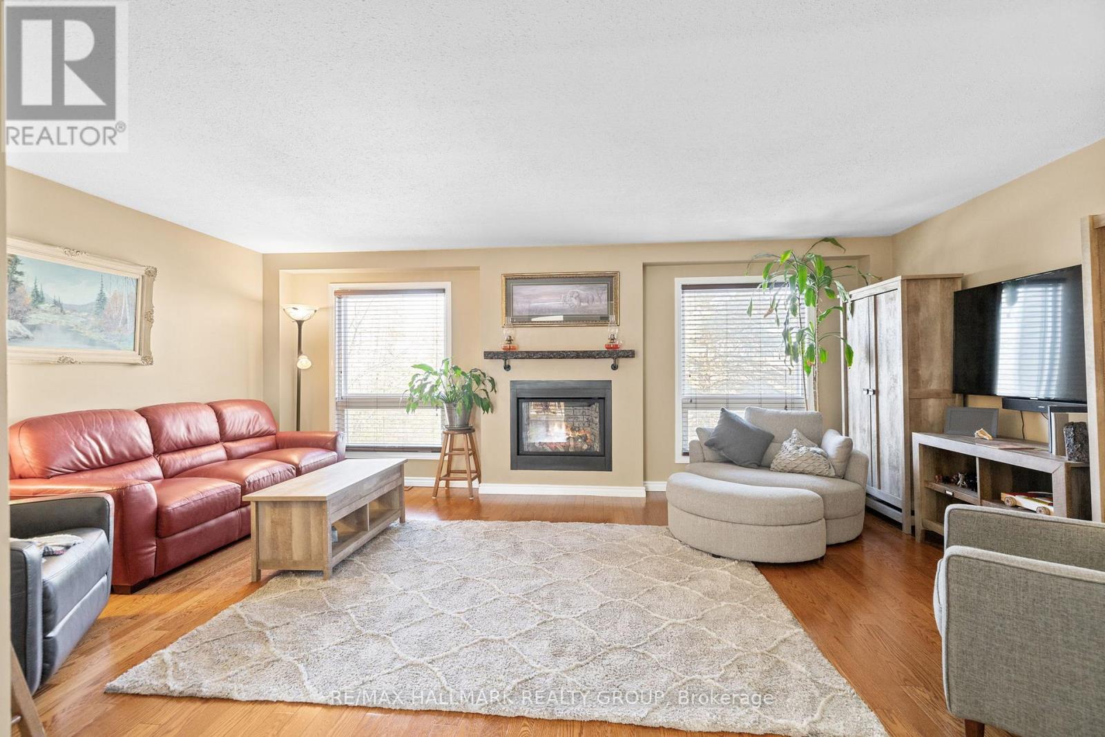 12c Maple Ridge Crescent, Ottawa, Ontario  K2J 3L6 - Photo 11 - X12196183