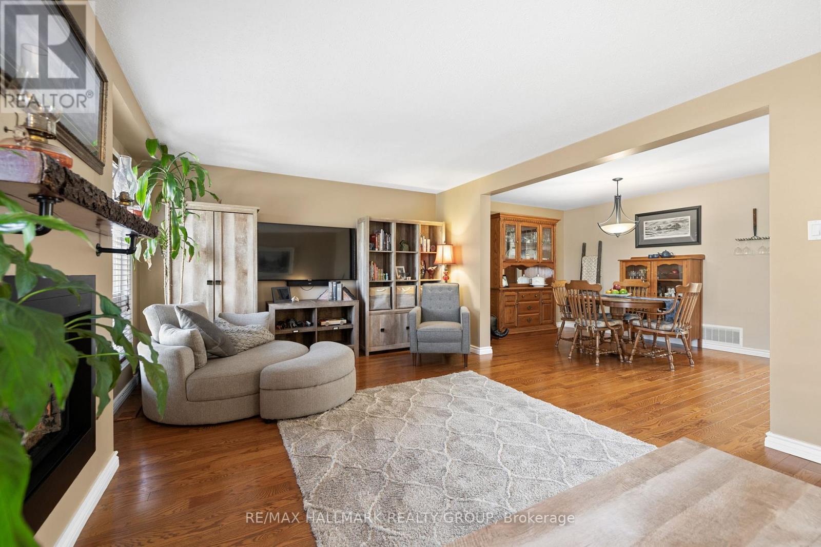 12c Maple Ridge Crescent, Ottawa, Ontario  K2J 3L6 - Photo 13 - X12196183