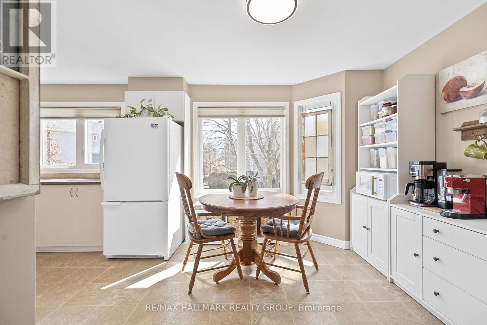 12c Maple Ridge Crescent, Ottawa, Ontario  K2J 3L6 - Photo 17 - X12196183