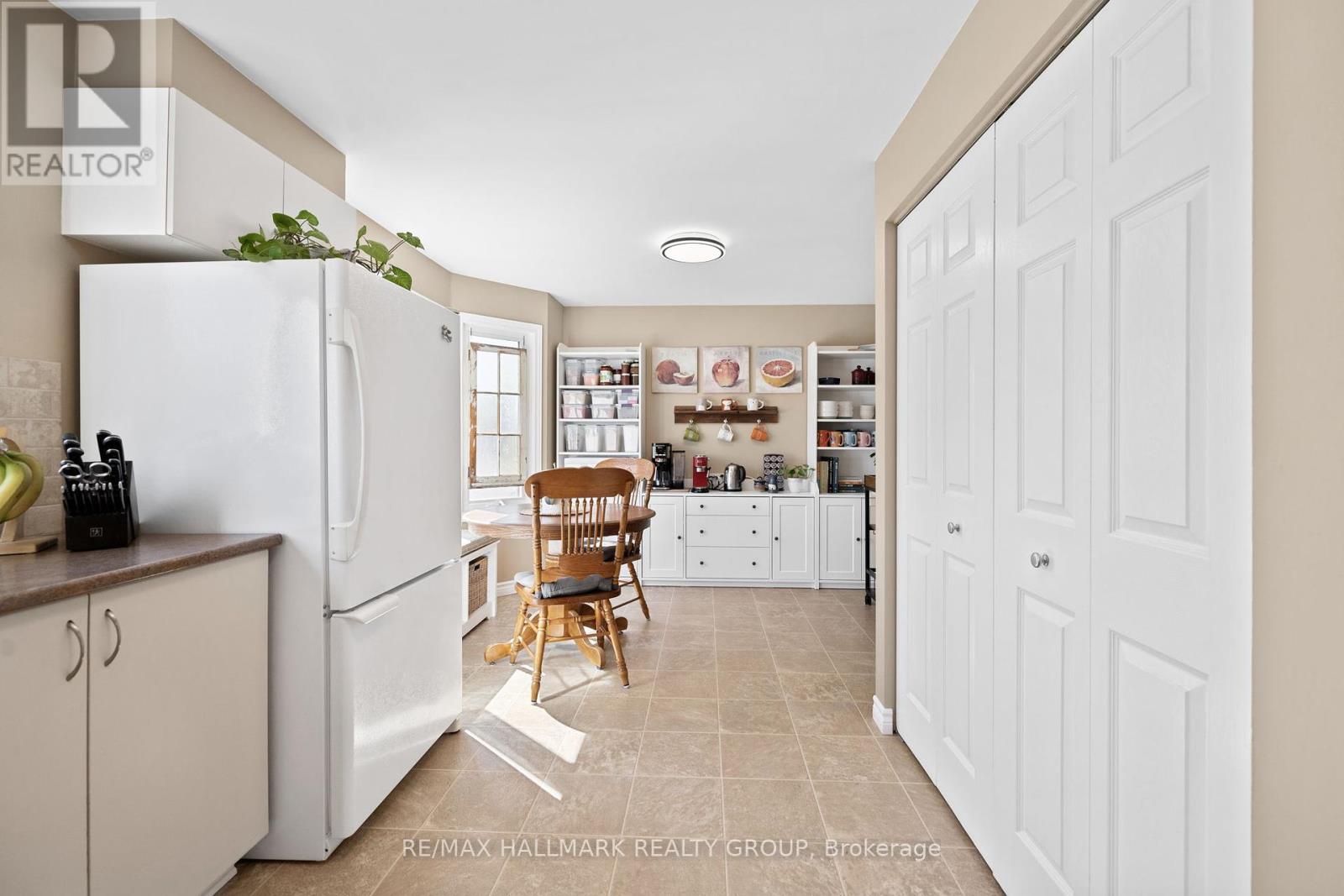 12c Maple Ridge Crescent, Ottawa, Ontario  K2J 3L6 - Photo 23 - X12196183