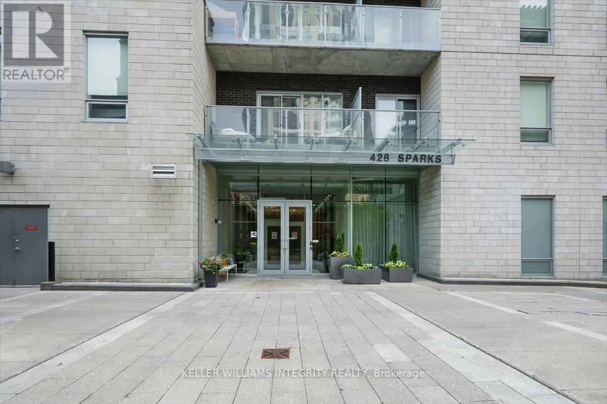 1101 - 428 Sparks Street, Ottawa, Ontario  K1R 0B3 - Photo 2 - X12196237