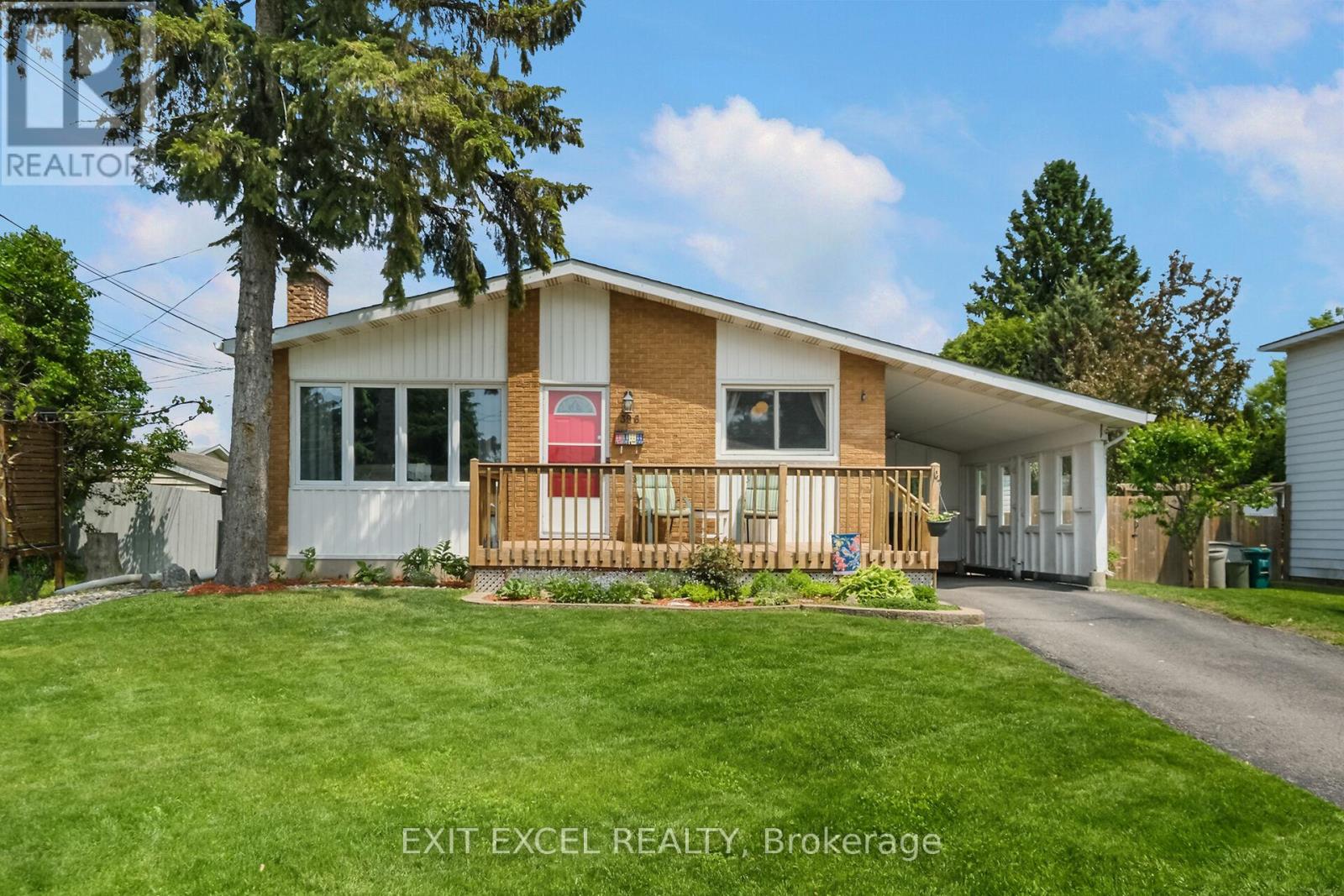 396 Roxdale Avenue, Ottawa, Ontario  K1E 1V5 - Photo 1 - X12196253