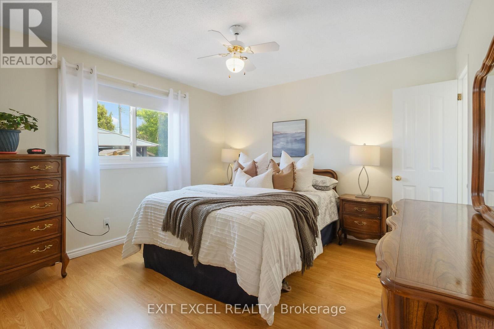 396 Roxdale Avenue, Ottawa, Ontario  K1E 1V5 - Photo 14 - X12196253