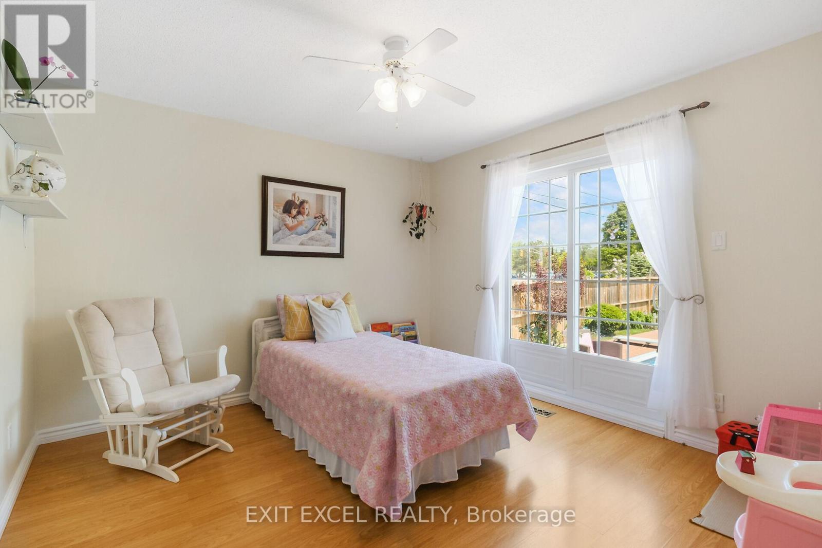 396 Roxdale Avenue, Ottawa, Ontario  K1E 1V5 - Photo 16 - X12196253