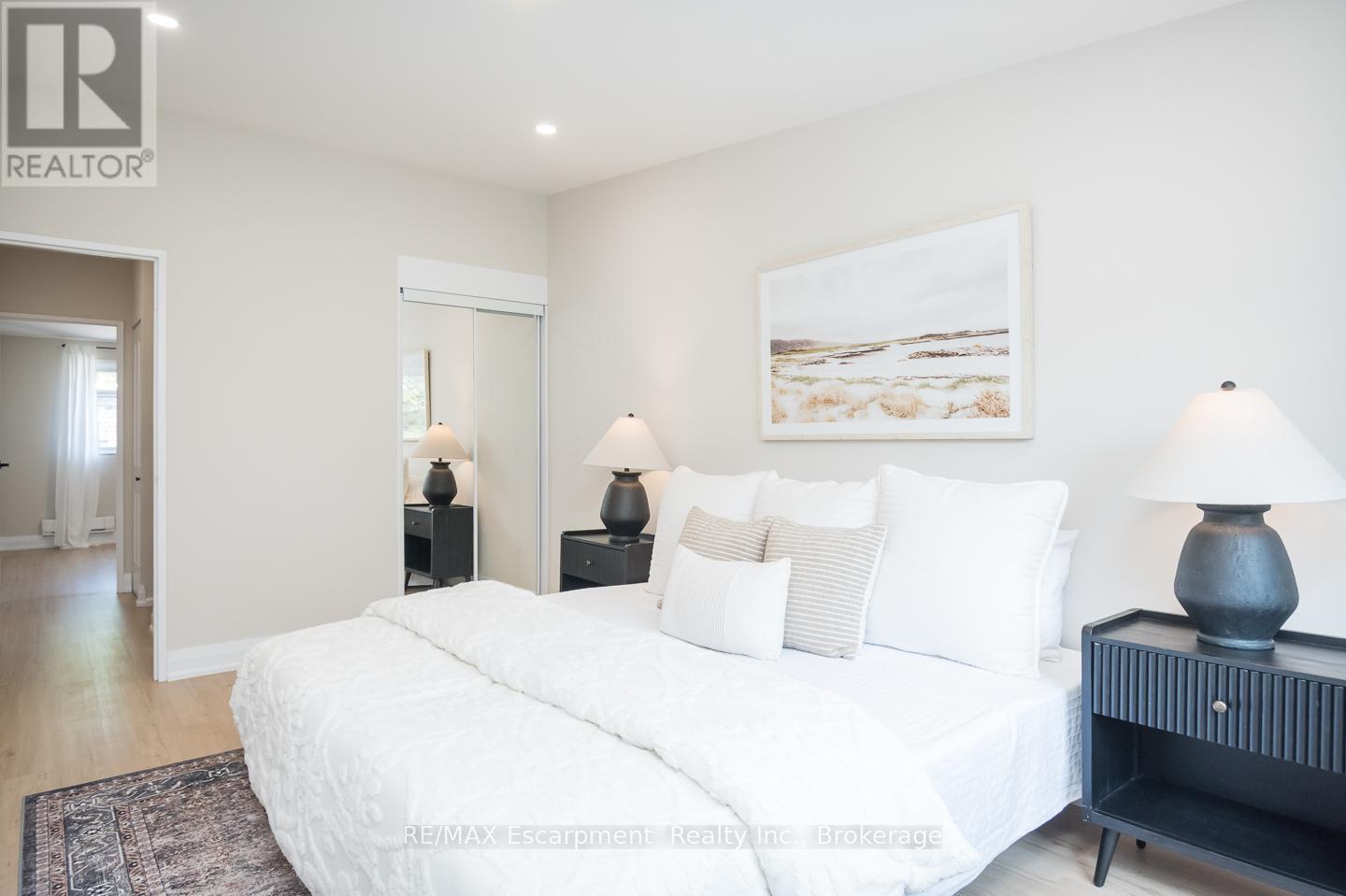 11 - 180 Mississauga Valley Boulevard, Mississauga, Ontario  L5A 3M2 - Photo 13 - W12196176