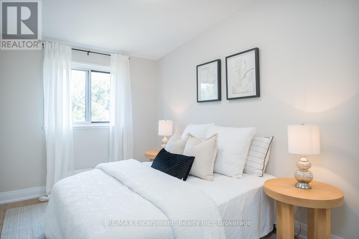 11 - 180 Mississauga Valley Boulevard, Mississauga, Ontario  L5A 3M2 - Photo 15 - W12196176