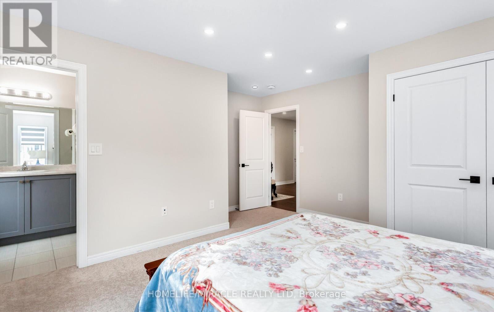 35 Farringdon Crescent, Brampton, Ontario  L7A 4Z6 - Photo 39 - W12196054