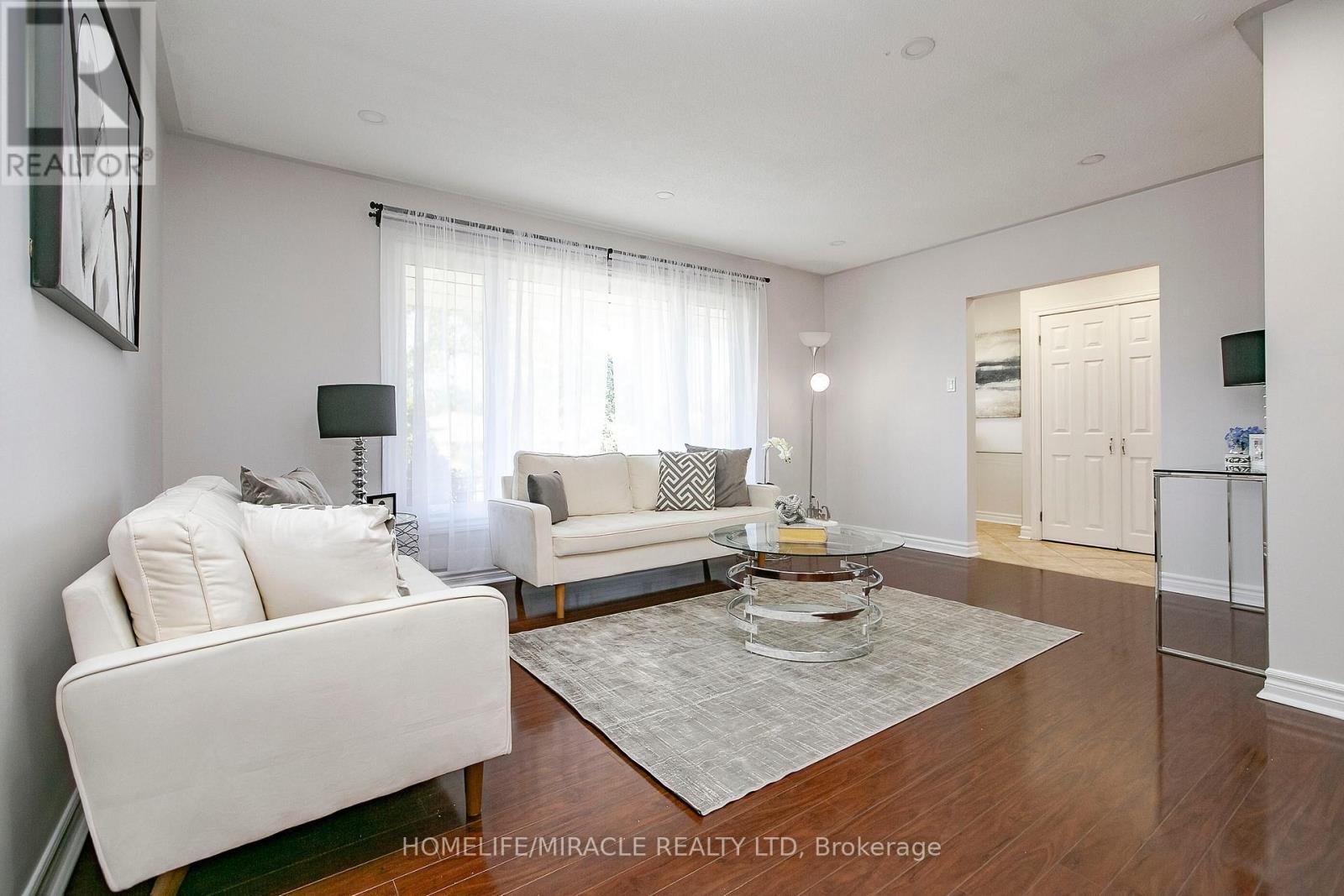 11 Dartford Road, Brampton, Ontario  L6T 2Z3 - Photo 14 - W12196072
