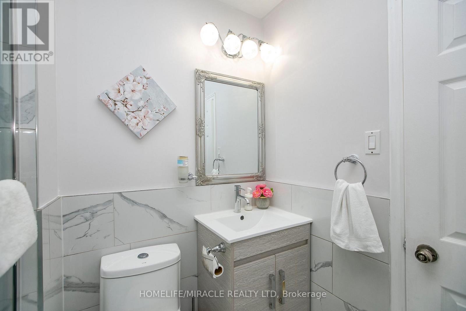 11 Dartford Road, Brampton, Ontario  L6T 2Z3 - Photo 25 - W12196072