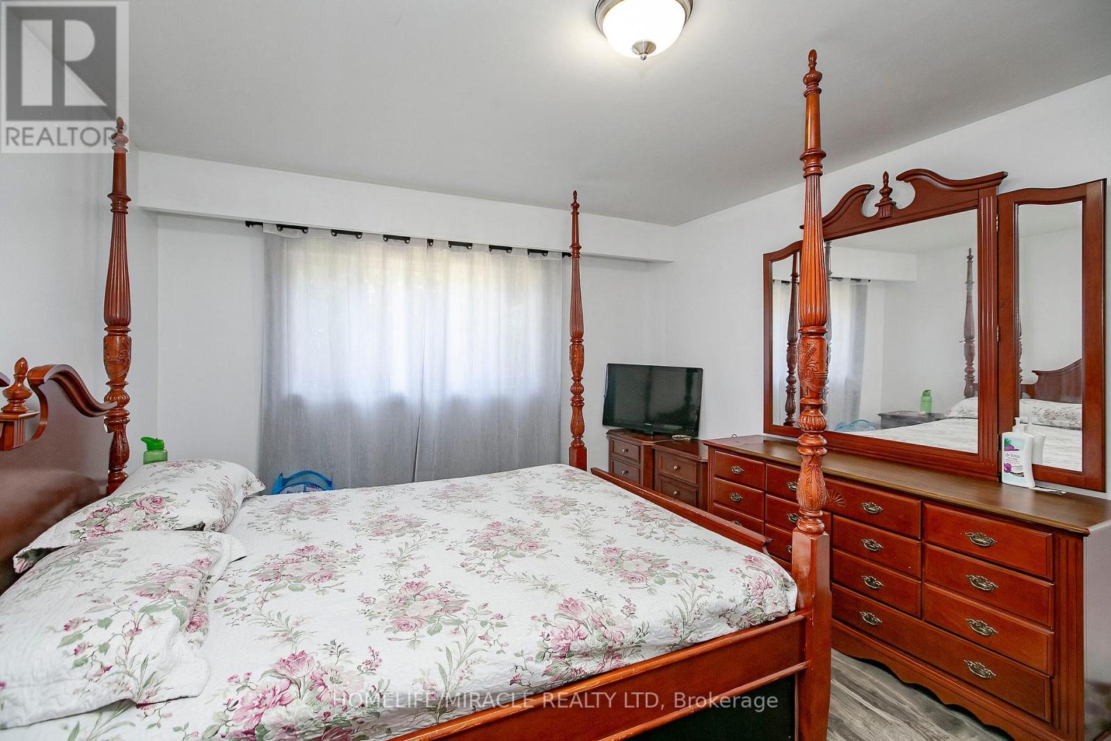 11 Dartford Road, Brampton, Ontario  L6T 2Z3 - Photo 31 - W12196072