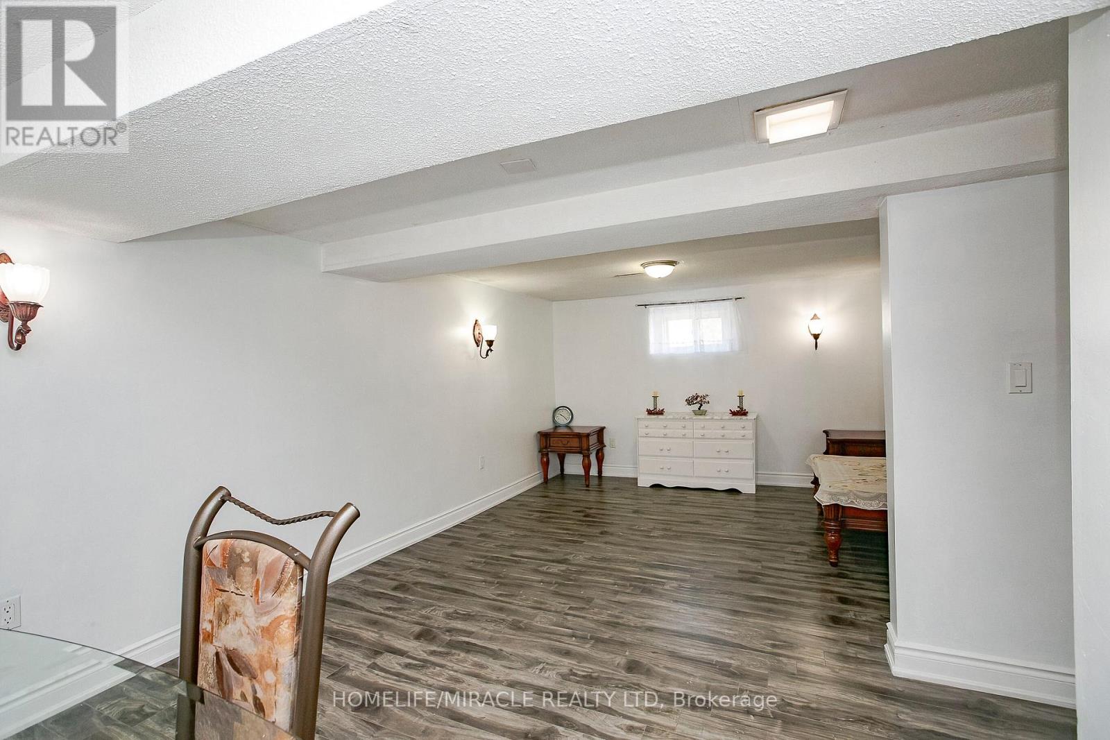 11 Dartford Road, Brampton, Ontario  L6T 2Z3 - Photo 36 - W12196072