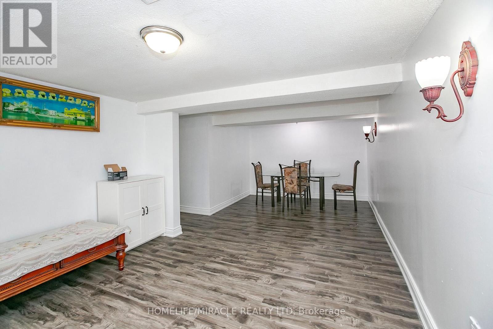 11 Dartford Road, Brampton, Ontario  L6T 2Z3 - Photo 38 - W12196072