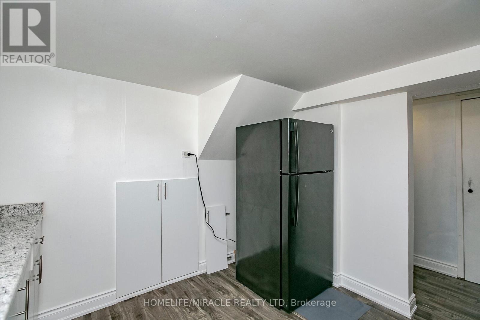 11 Dartford Road, Brampton, Ontario  L6T 2Z3 - Photo 41 - W12196072