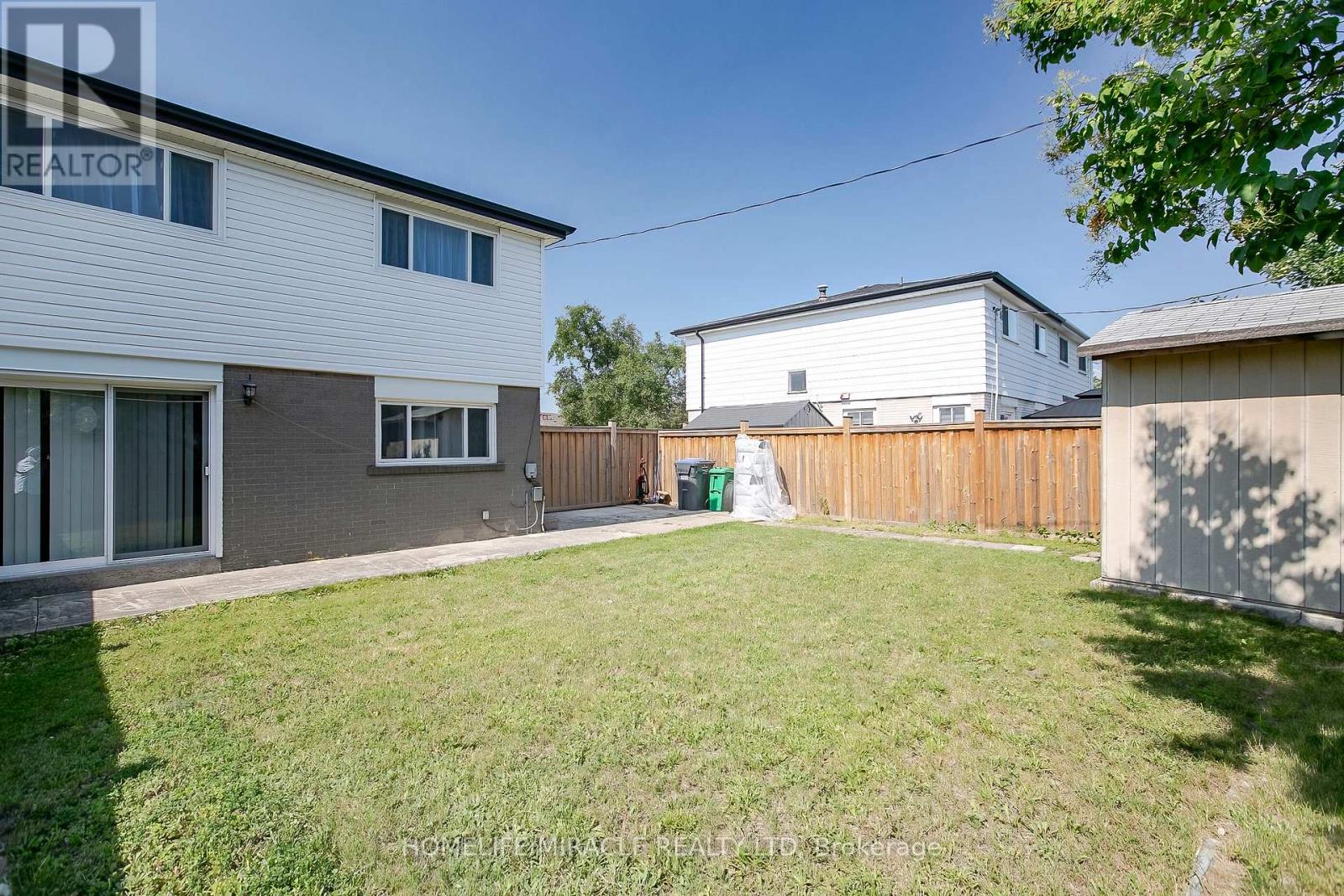 11 Dartford Road, Brampton, Ontario  L6T 2Z3 - Photo 49 - W12196072