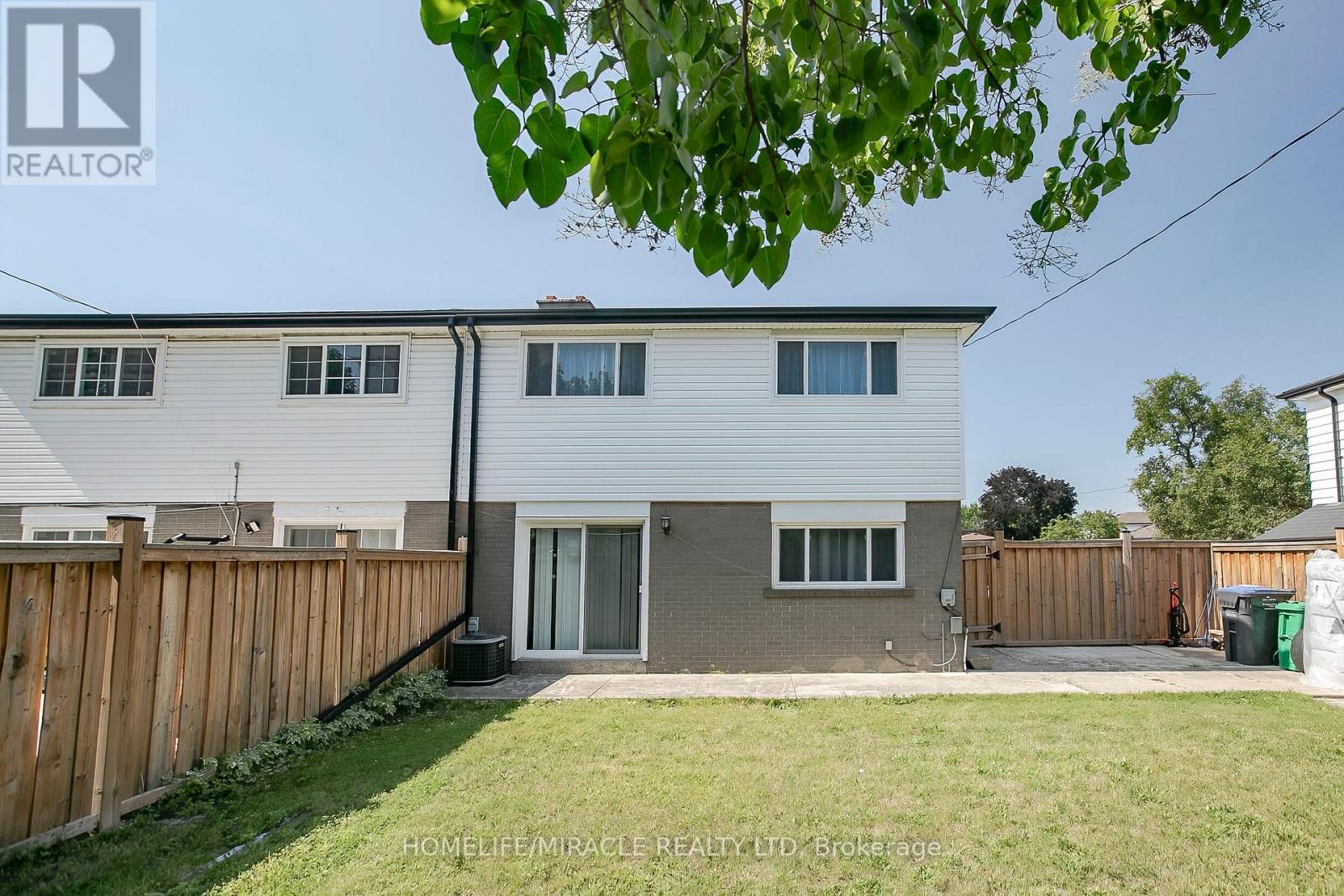 11 Dartford Road, Brampton, Ontario  L6T 2Z3 - Photo 50 - W12196072