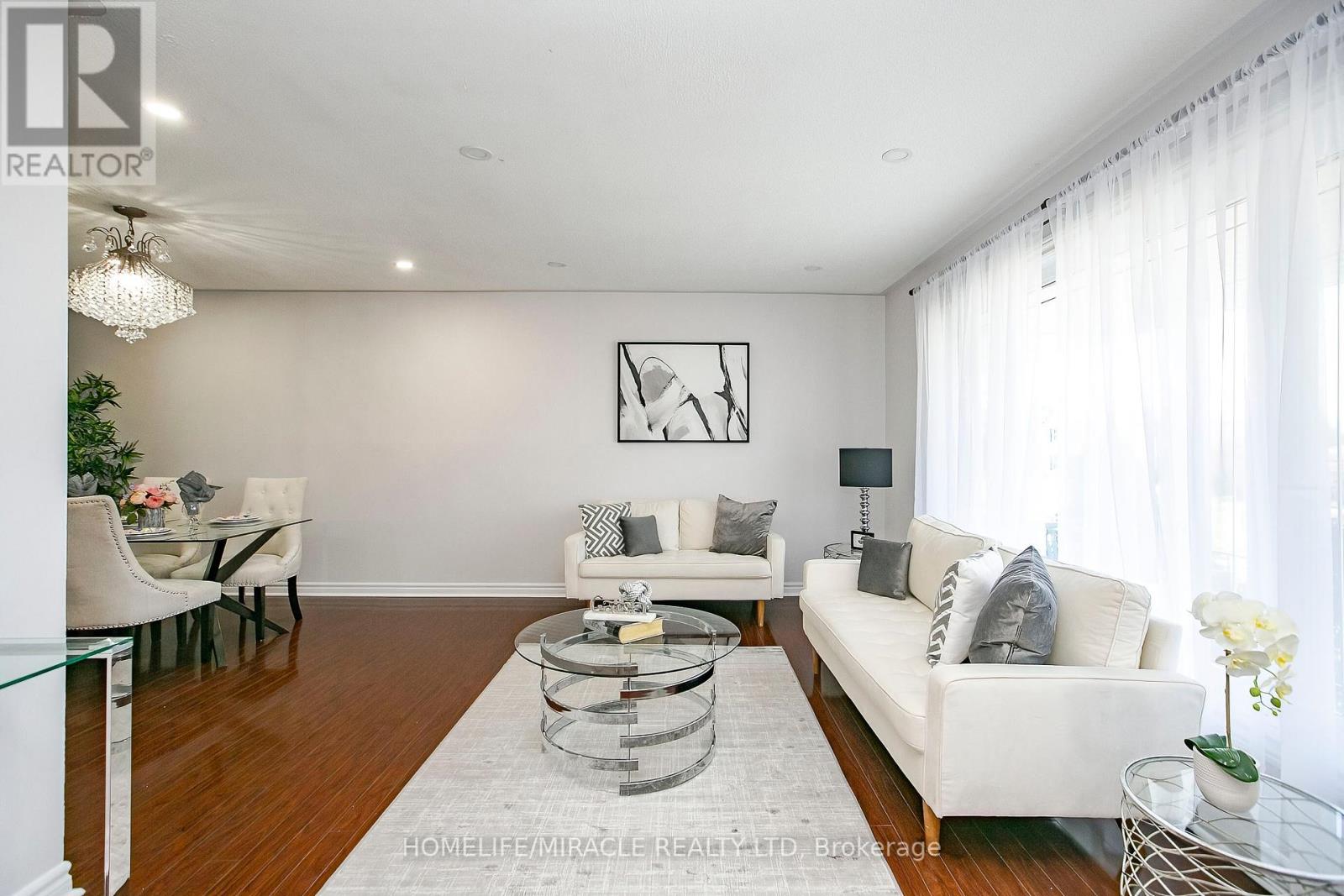 11 Dartford Road, Brampton, Ontario  L6T 2Z3 - Photo 9 - W12196072