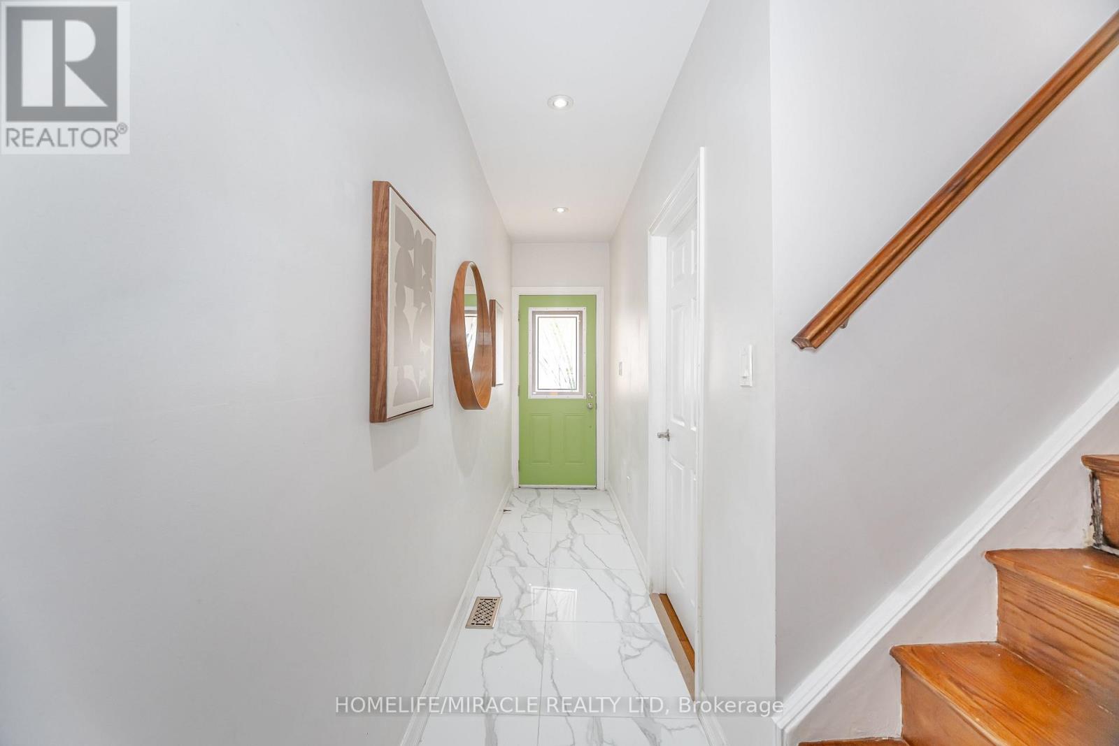 20 Royal Street, Toronto, Ontario  M6N 3Z4 - Photo 6 - W12196113