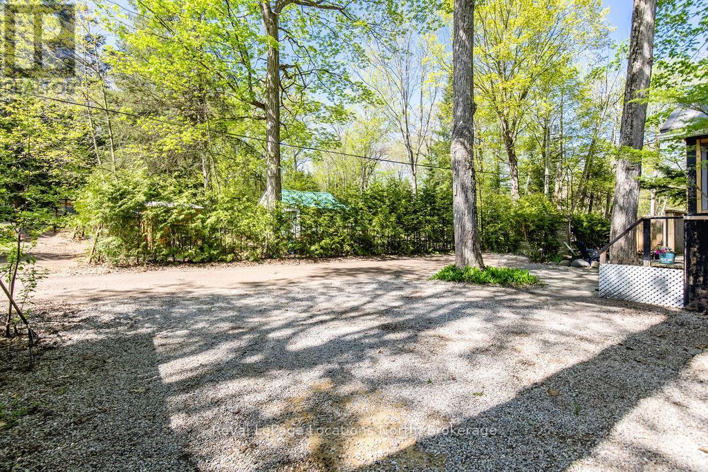 5 Fanella Road, Tiny, Ontario  L0L 2J0 - Photo 24 - S12196223