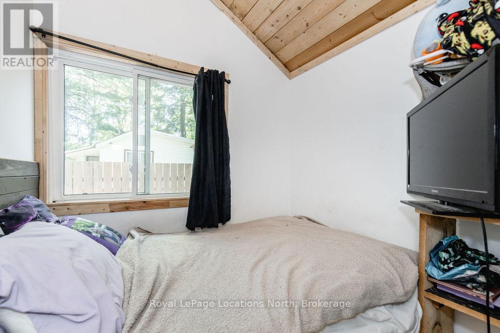 5 Fanella Road, Tiny, Ontario  L0L 2J0 - Photo 37 - S12196223