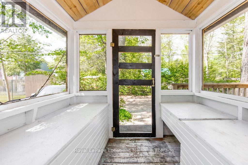 5 Fanella Road, Tiny, Ontario  L0L 2J0 - Photo 9 - S12196223