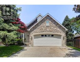 436 DANSBURY DRIVE, Waterloo, Ontario