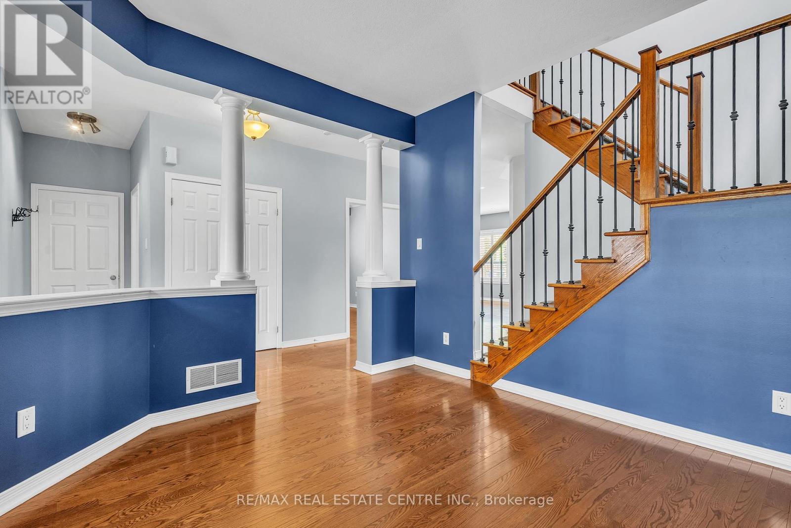 319 Robert Ferrie Drive, Kitchener, Ontario  N2P 2Y7 - Photo 10 - X12196078